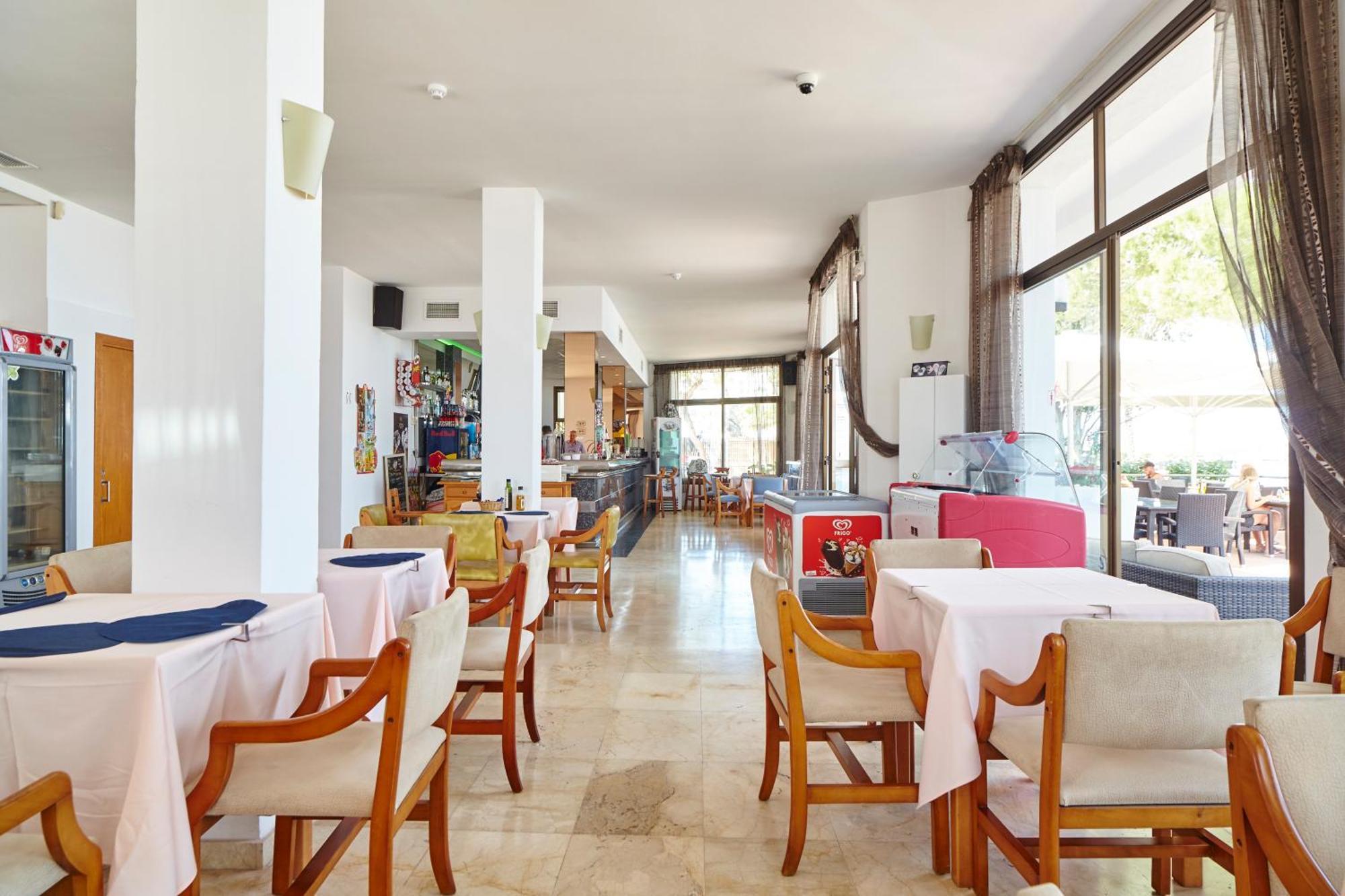 Apartamentos Ses Savines ซานอันโตนิโอ ภายนอก รูปภาพ